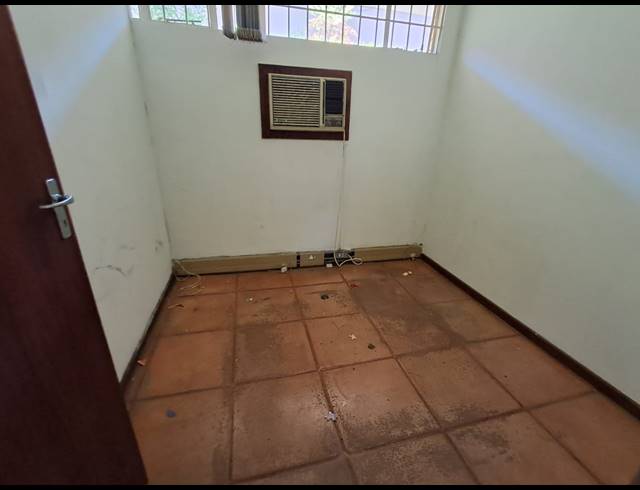 114M² MEDICAL SUITE FOR SALE IN VEREENIGING CENTRAL